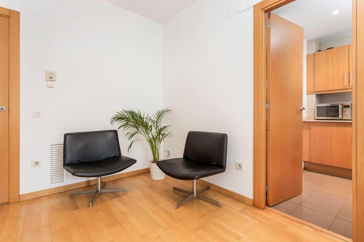 Spacious And Elegant 4 Bedroom With Private Terrace Appartement *