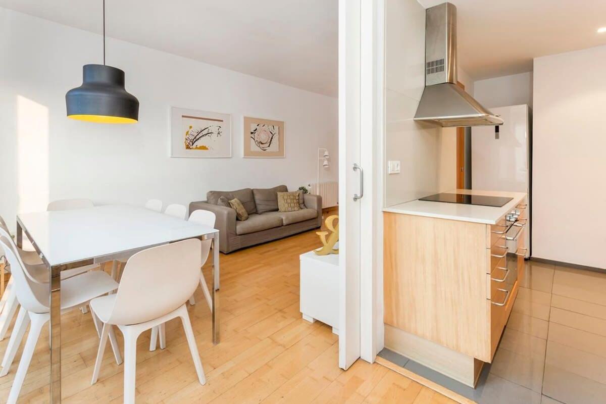 Spacious And Elegant 4 Bedroom With Private Terrace Appartement *
